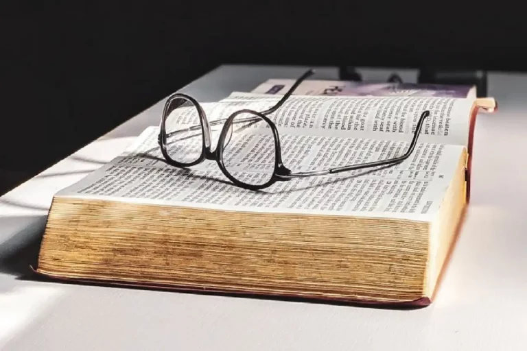 Un libro para explicar las estructuras inductivas